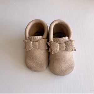 Baby Girl Freshly Picked Brown Bow Moccasins